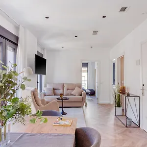 Limehome Calle Ancha Del Carmen - Digital Access Hotel apartamentowy Malaga